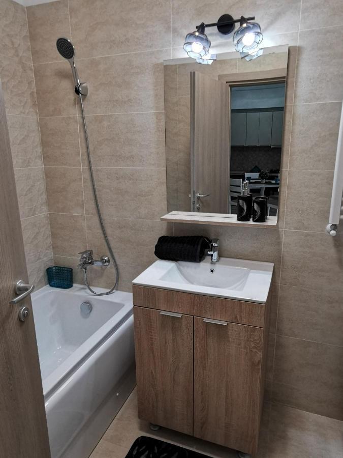 Apartament De Lux 2 Camere Cu Vedere Lacul Morii Bucharest Exterior photo
